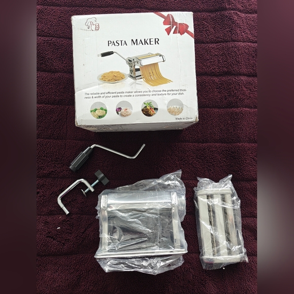 Stainless Steel Pasta Maker - Picture 1 of 3